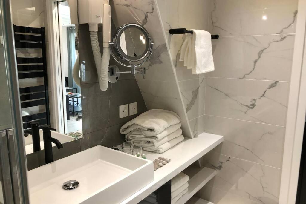 Appartement Rousselet Quartier Bon Marche Paris Viieme المظهر الخارجي الصورة